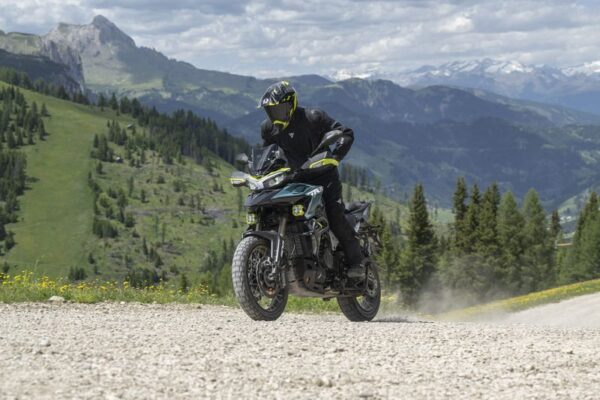 Benelli TRK 902 Explorer